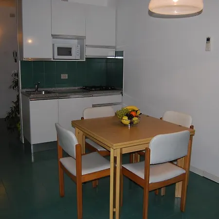 アパート Albatros